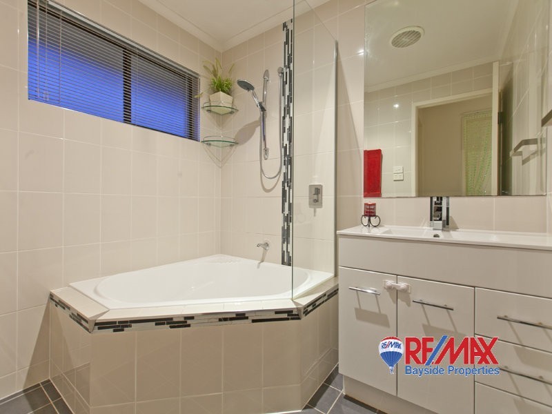 19 Kingston Avenue, Alexandra Hills QLD 4161