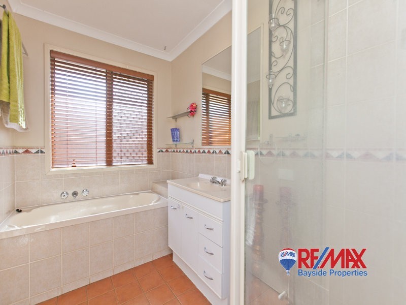 23 Lucy Court, Ormiston QLD 4160