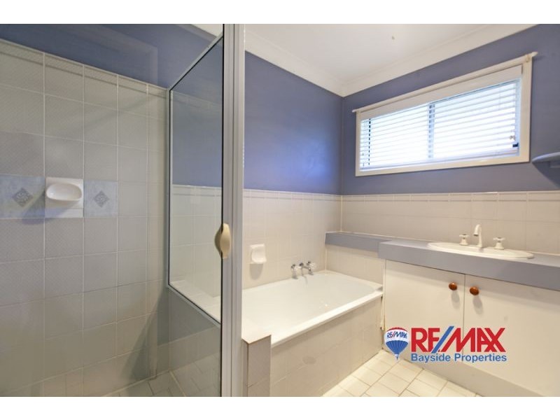 15 Mark Street, Redland Bay QLD 4165