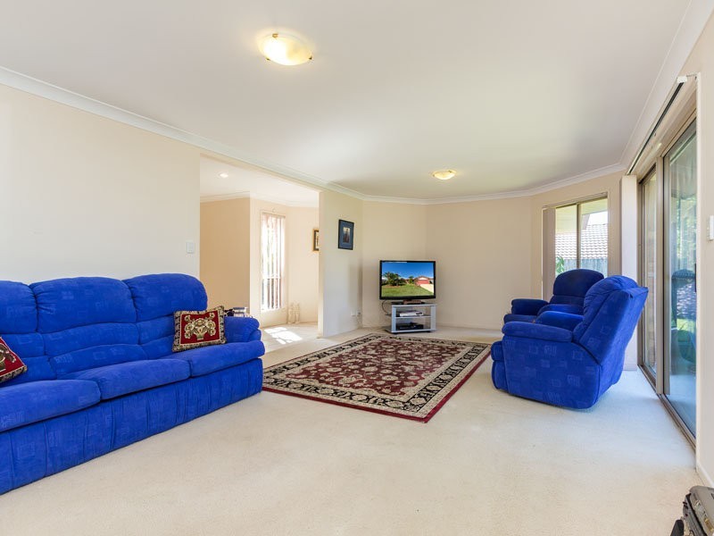 17 Newlands Street, Redland Bay QLD 4165