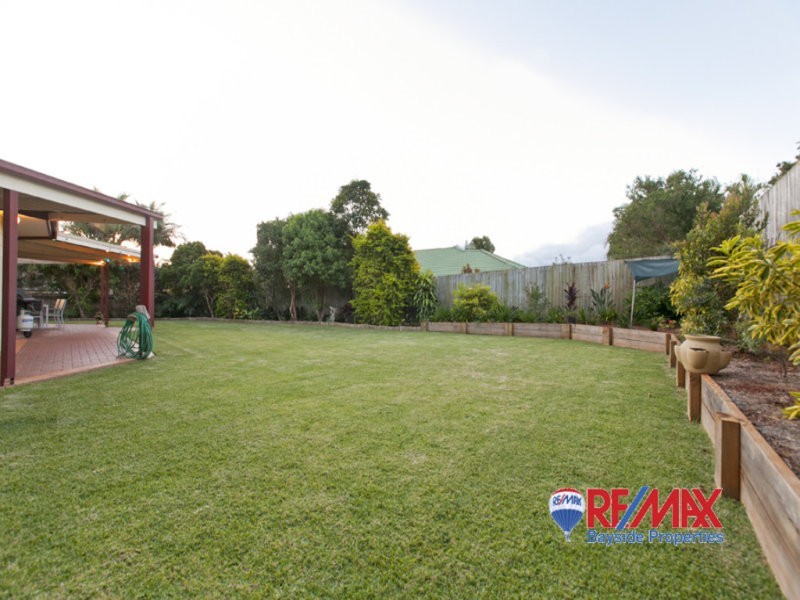 8 Bahr Place, Wellington Point QLD 4160