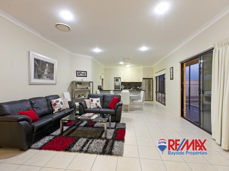 84 Penzance Drive, Redland Bay QLD 4165