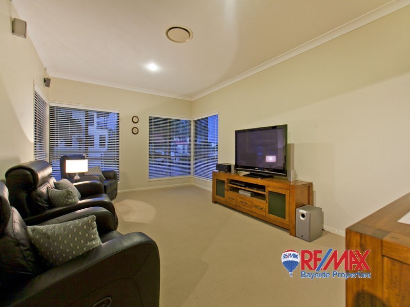 84 Penzance Drive, Redland Bay QLD 4165