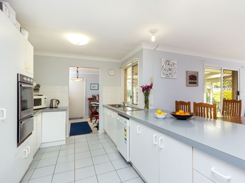 18 Driftwood St, Victoria Point QLD 4165