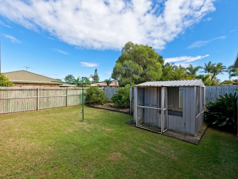 2 Butterfield Close, Victoria Point QLD 4165