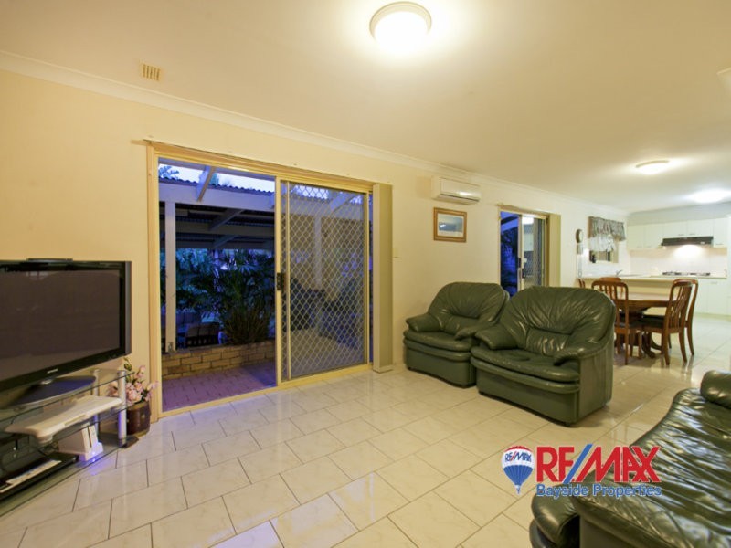 8 Rosewood Street, Birkdale QLD 4159