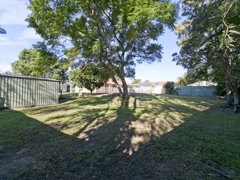 18 Sycamore Parade, Victoria Point QLD 4165