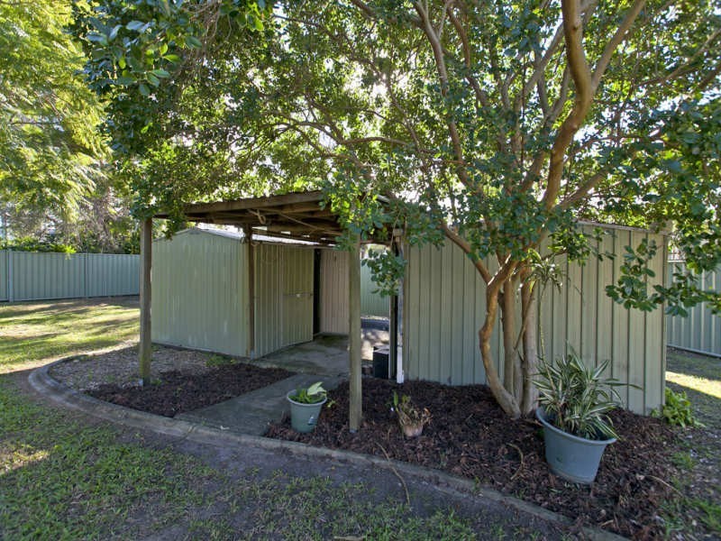 18 Sycamore Parade, Victoria Point QLD 4165