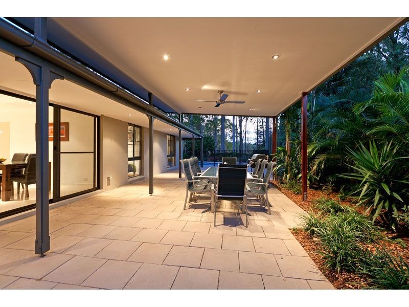 4 Joseph Place, Ormiston QLD 4160