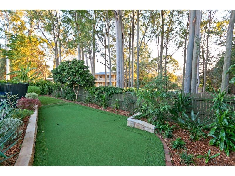 4 Joseph Place, Ormiston QLD 4160
