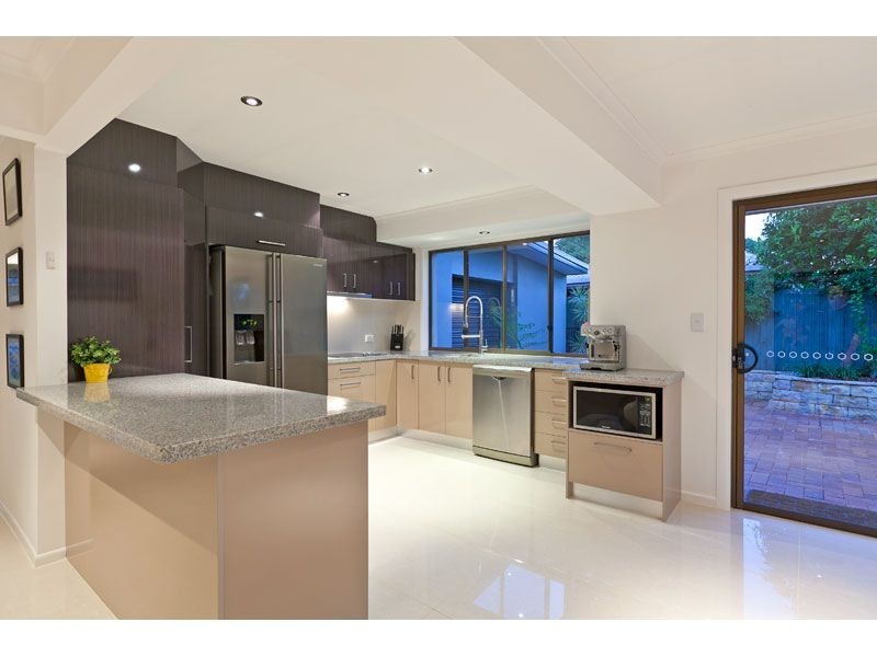 4 Joseph Place, Ormiston QLD 4160