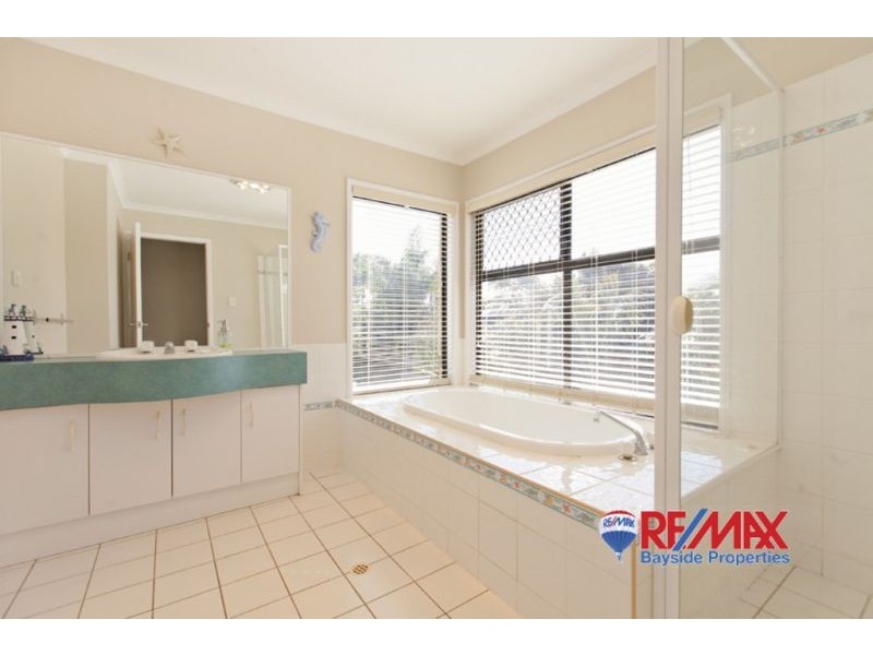 4 Balsa Court, Victoria Point QLD 4165