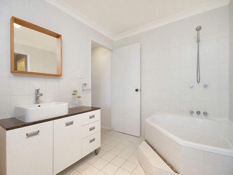 25 Trout Street, Thornlands QLD 4164