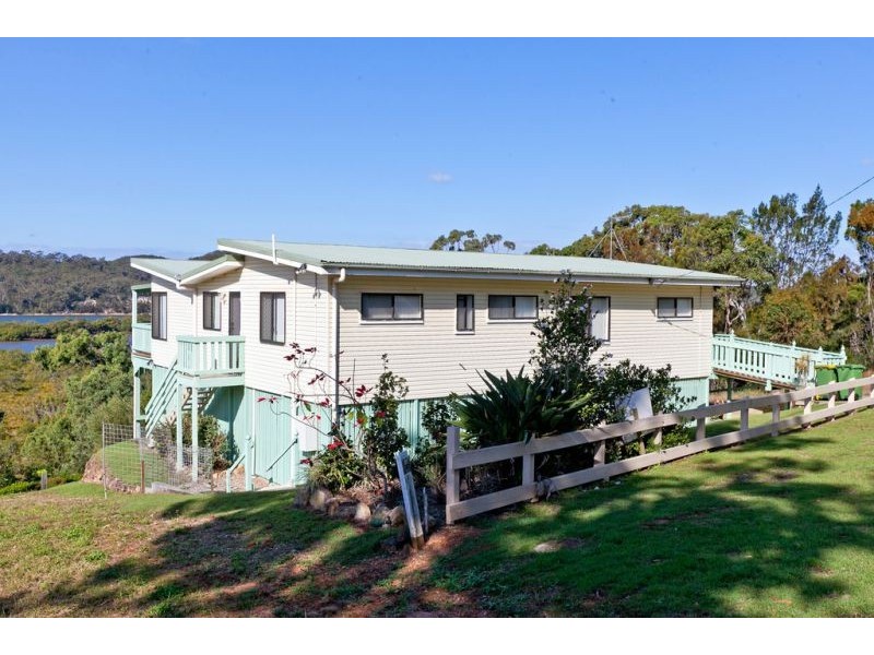 14 Leichhardt Terrace, Russell Island QLD 4184