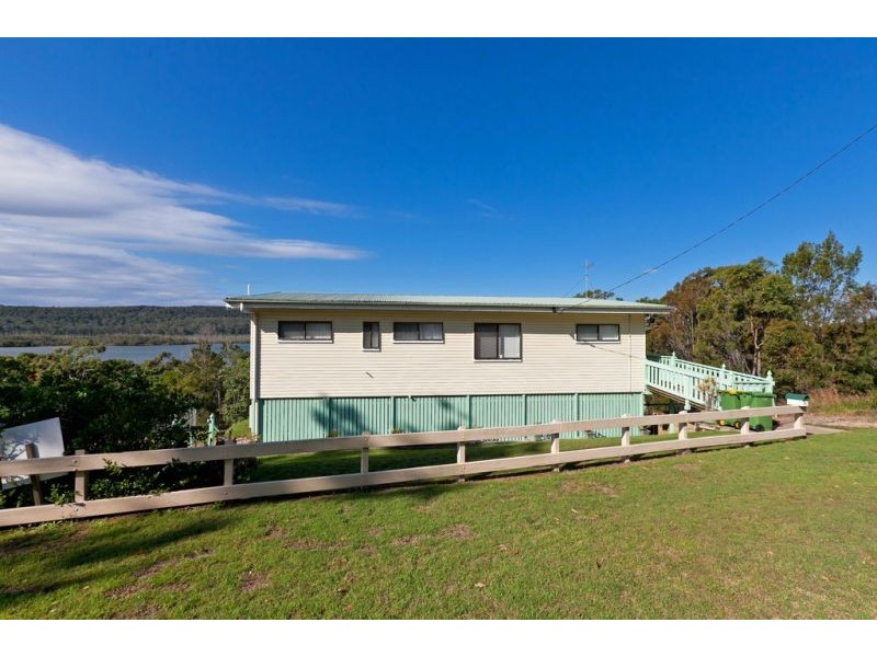 14 Leichhardt Terrace, Russell Island QLD 4184