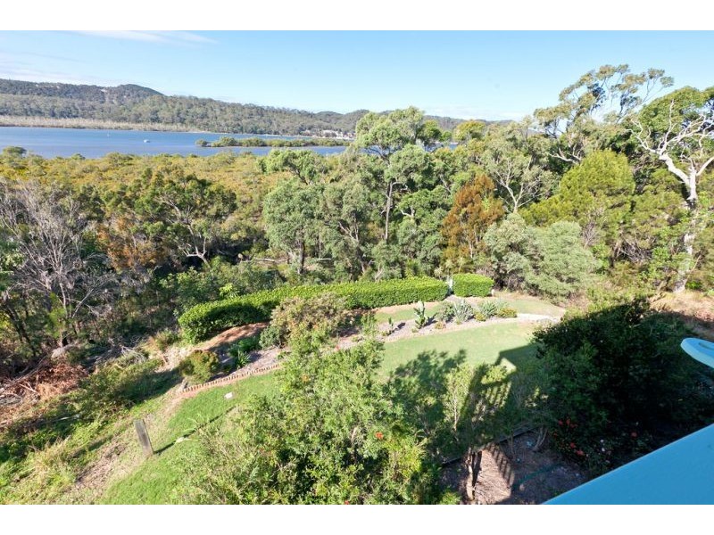 14 Leichhardt Terrace, Russell Island QLD 4184