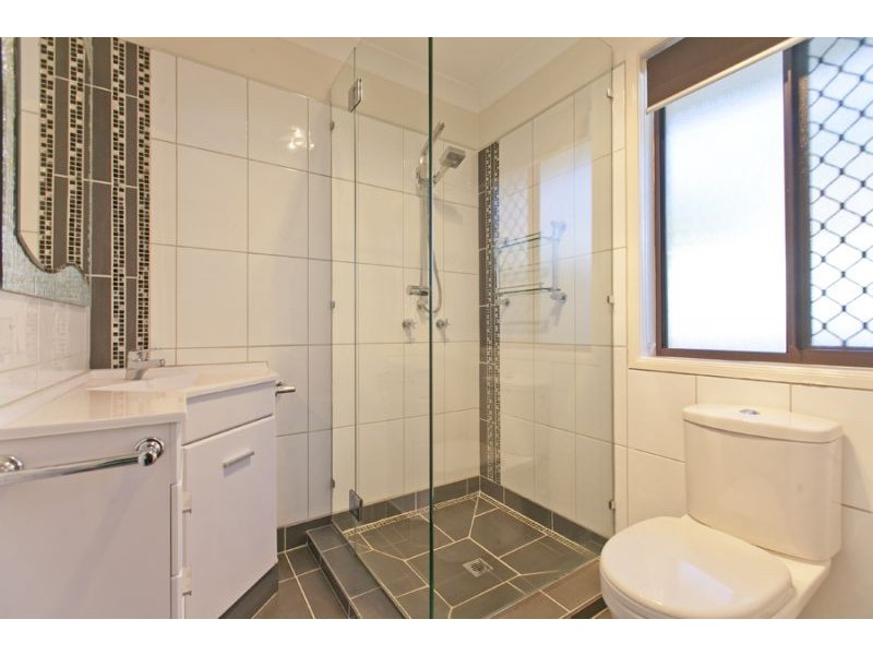 3 Skinner Avenue, Wellington Point QLD 4160