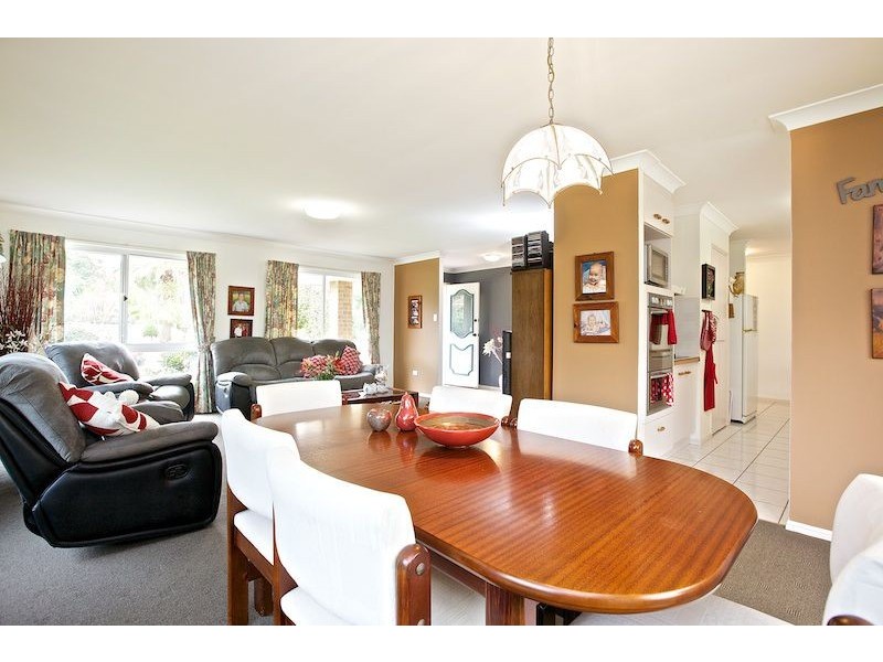 18 Cove Court, Victoria Point QLD 4165