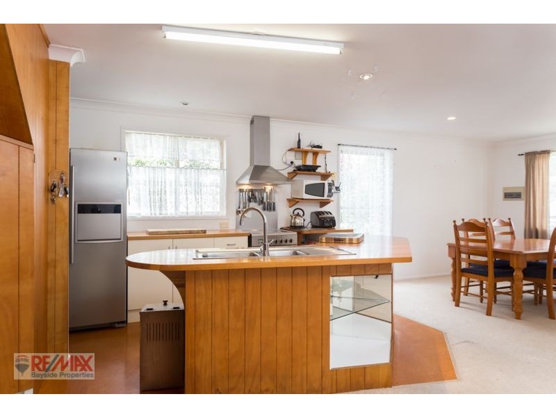 32 Muriel Street, Redland Bay QLD 4165