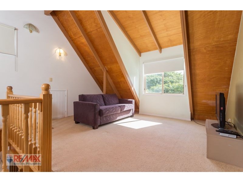 32 Muriel Street, Redland Bay QLD 4165