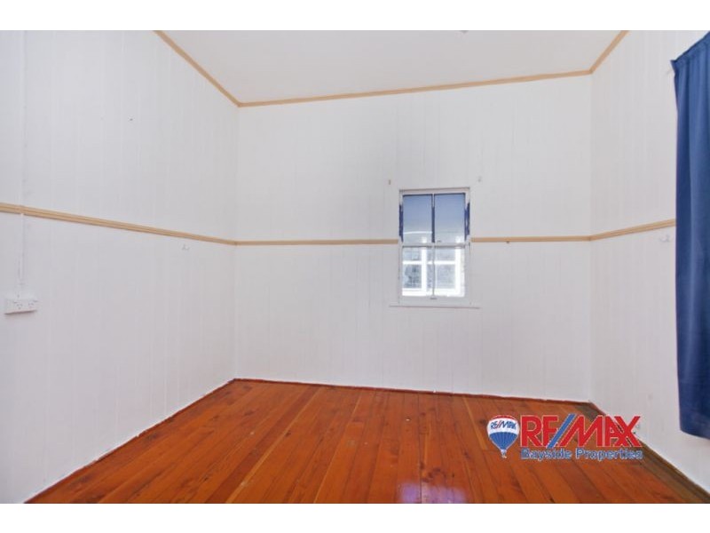 111 Railway Pde, Thorneside QLD 4158