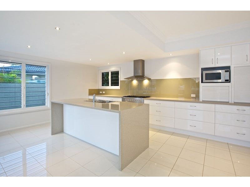 25 Downwind Court, Birkdale QLD 4159