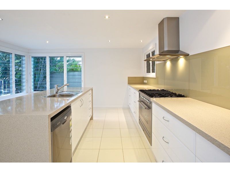 25 Downwind Court, Birkdale QLD 4159