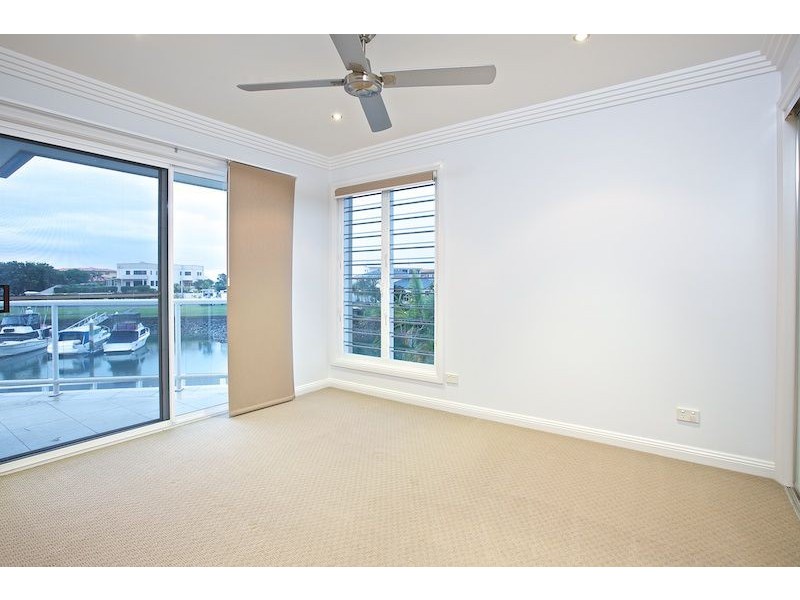 25 Downwind Court, Birkdale QLD 4159