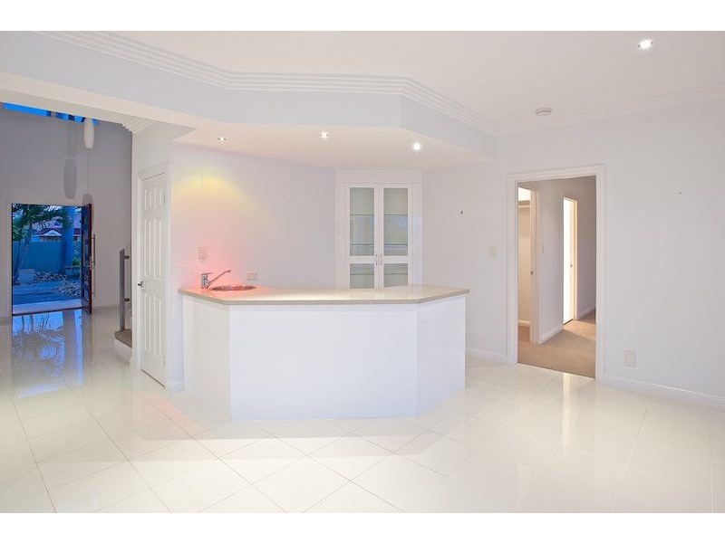 25 Downwind Court, Birkdale QLD 4159