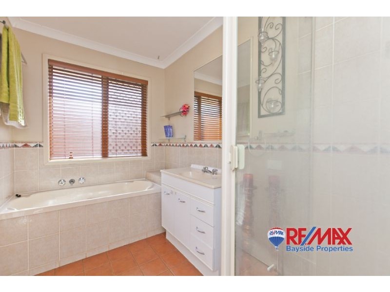 23 Lucy Court, Ormiston QLD 4160
