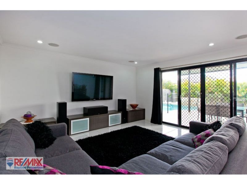 13 Balsam Street, Redland Bay QLD 4165