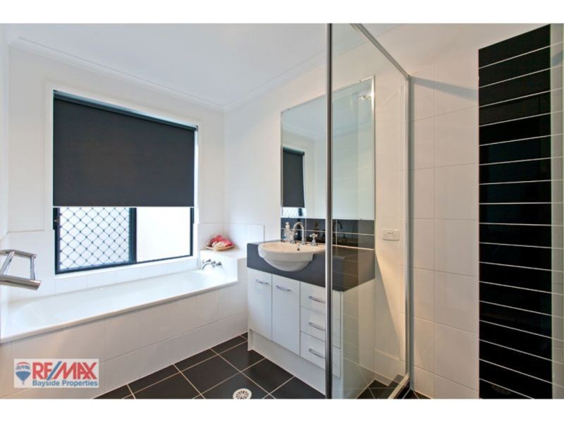 13 Balsam Street, Redland Bay QLD 4165