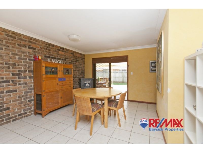 64 Dorsal Drive, Birkdale QLD 4159