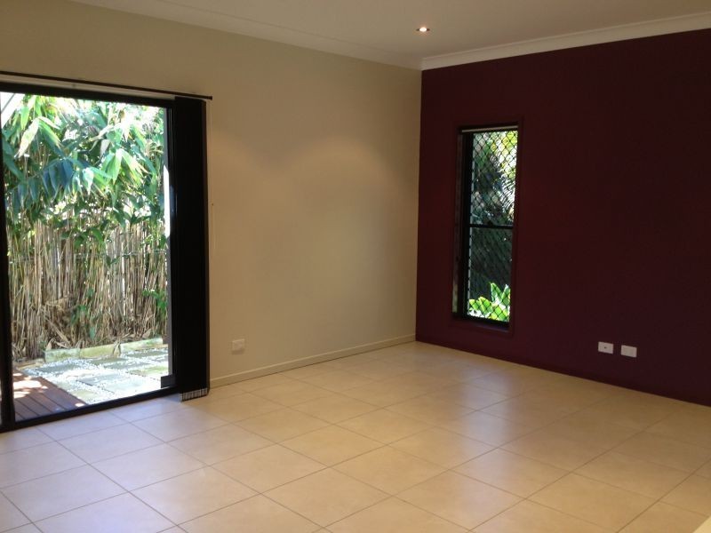 4 Barron Road, Birkdale QLD 4159