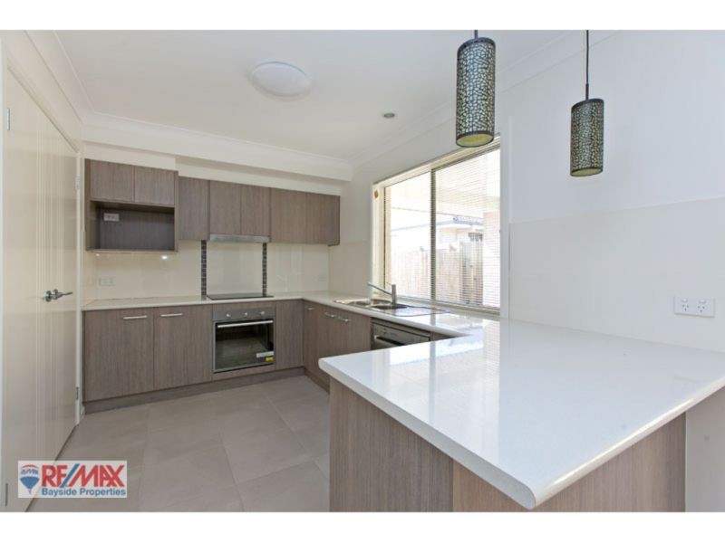 1 & 2/27 Riley Peter Place, Cleveland QLD 4163