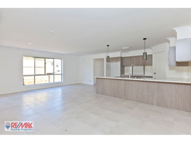 1 & 2/27 Riley Peter Place, Cleveland QLD 4163
