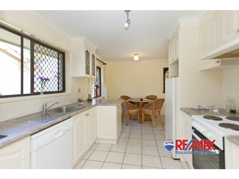 2 Wren Street, Birkdale QLD 4159