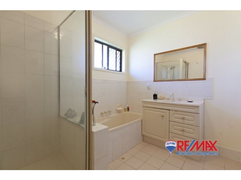 2 Wren Street, Birkdale QLD 4159