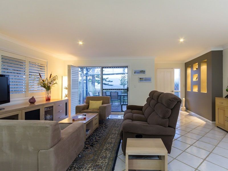 2/192 Shore Street North, Cleveland QLD 4163