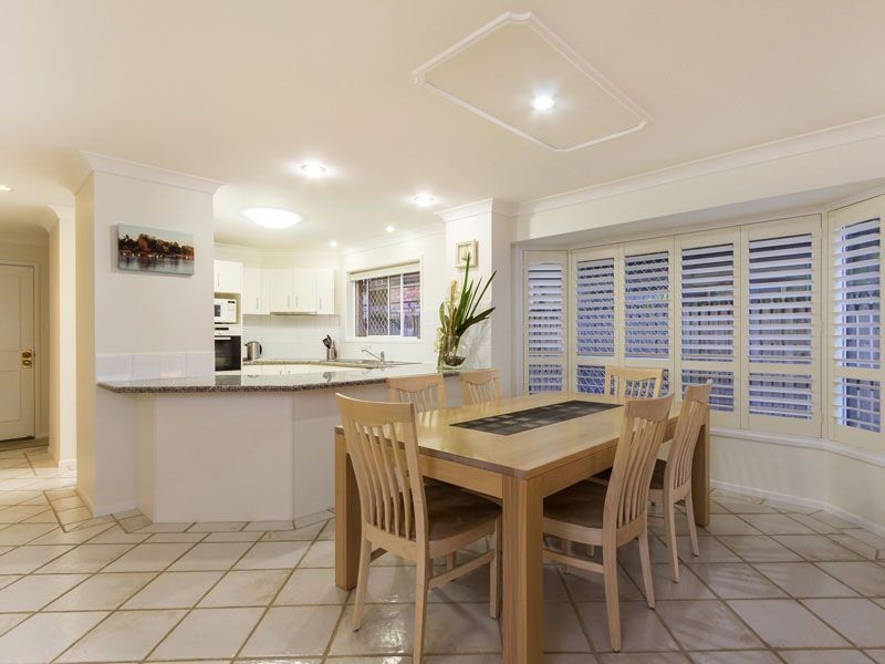 2/192 Shore Street North, Cleveland QLD 4163