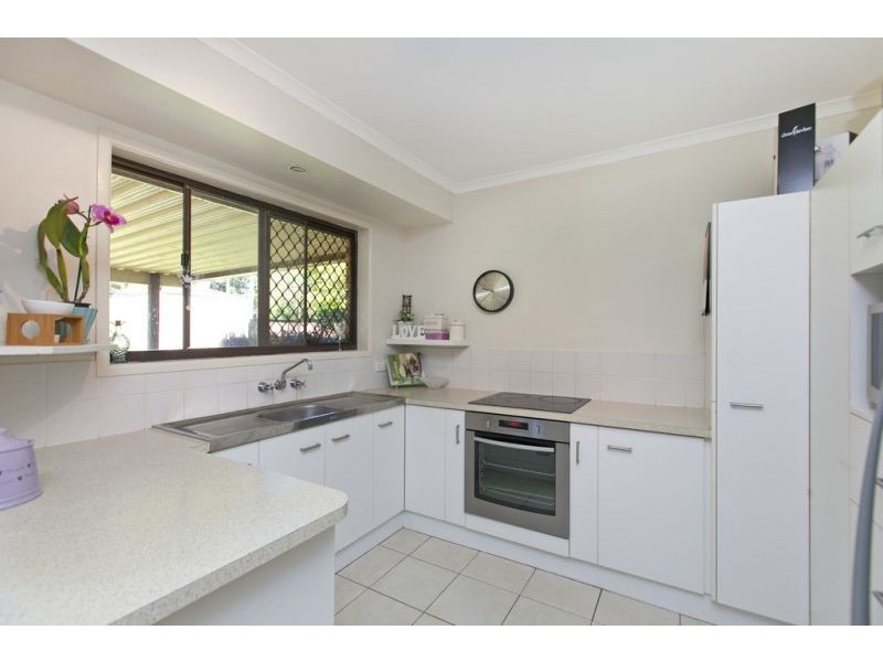 9 Chestnut Crescent, Victoria Point QLD 4165