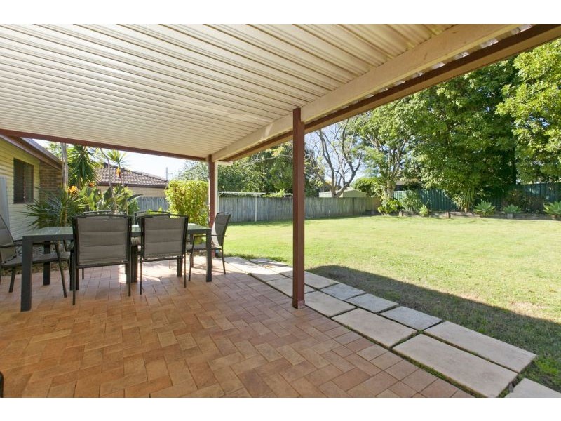 9 Chestnut Crescent, Victoria Point QLD 4165