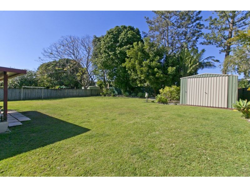 9 Chestnut Crescent, Victoria Point QLD 4165