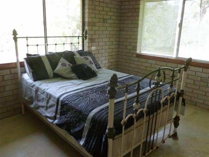 66 – 68 Beelong Street, Macleay Island QLD 4184