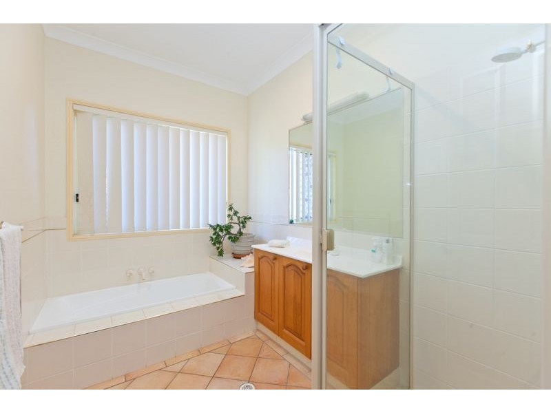 1 Cane Street, Redland Bay QLD 4165