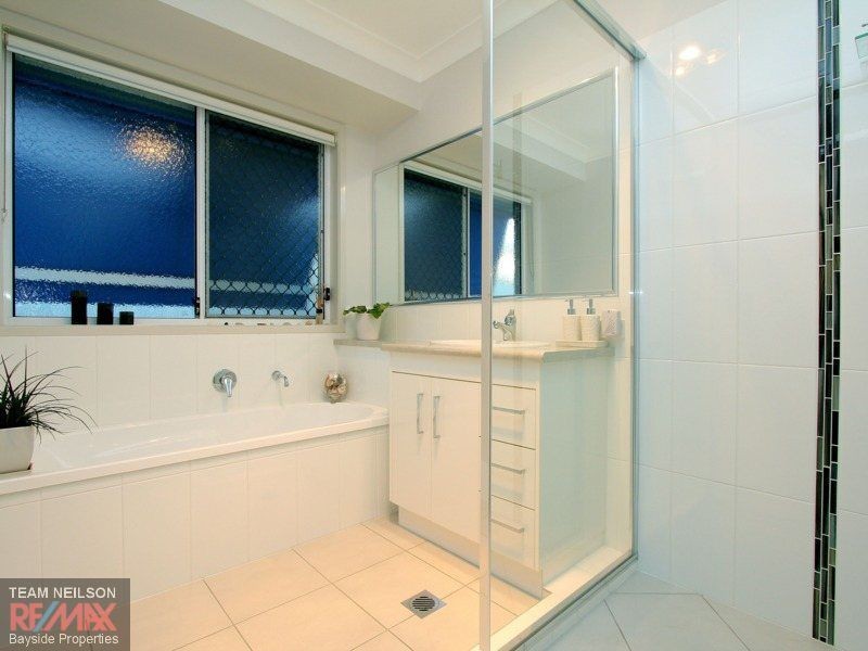 18 Bibury Street, Wellington Point QLD 4160