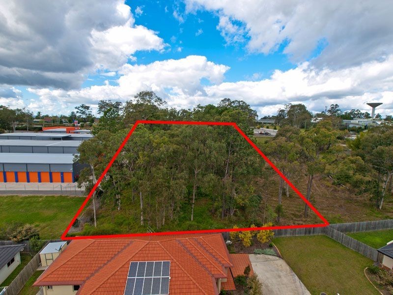 9-11 MIDDLE ROAD, Hillcrest QLD 4118