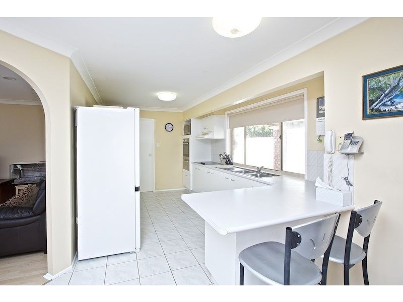 6 Madelin Court, Thorneside QLD 4158