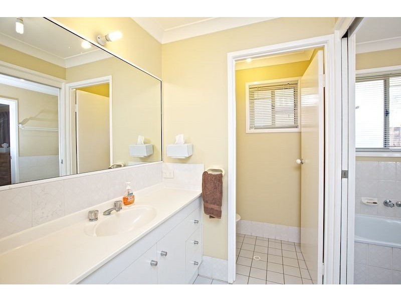 6 Madelin Court, Thorneside QLD 4158