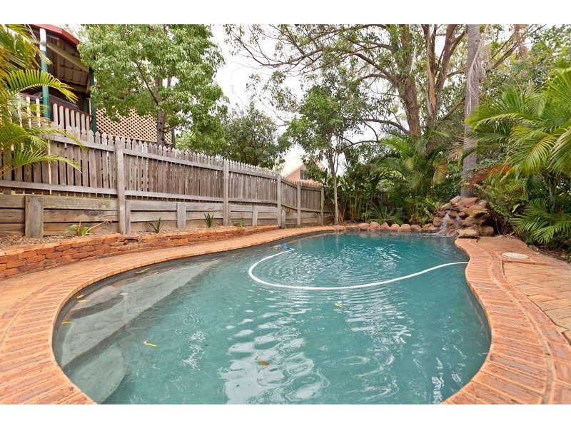 7 Chinnock Court, Alexandra Hills QLD 4161
